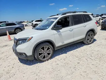 2019 Honda Passport 5FNYF7H53KB011251