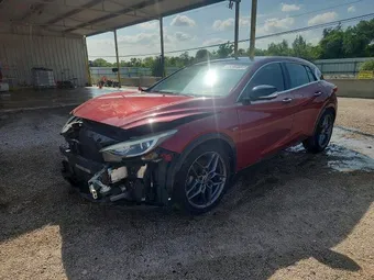 2018 Infiniti QX30 SJKCH5CP1JA057277