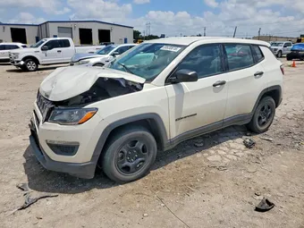 2018 Jeep Compass 3C4NJCAB2JT369290