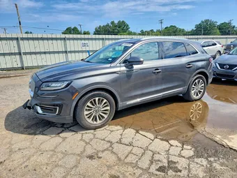 2020 Lincoln Nautilus 2LMPJ6J99LBL34798
