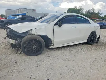 2022 Mercedes-Benz CLA-Class W1K5J4GB1NN294106