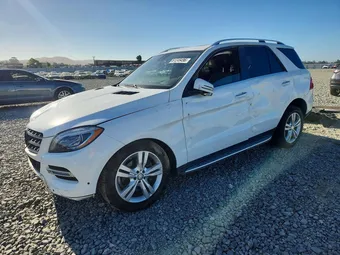 2015 Mercedes-Benz M-Class 4JGDA5HB8FA592716