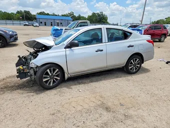 2015 Nissan Versa 3N1CN7AP1FL823876