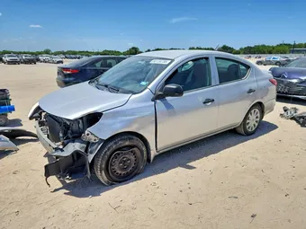 2015 Nissan Versa 3N1CN7AP1FL836725