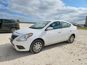 2017 Nissan Versa 3N1CN7AP1HK447852