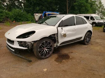 2022 Porsche Macan WP1AA2A59NLB03509