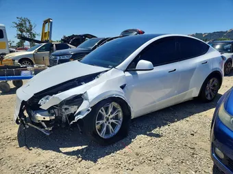 2023 Tesla Model Y 7SAYGDEE2PA077507