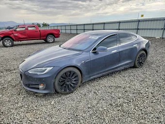 2018 Tesla Model S 5YJSA1E20JF253599