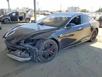 2015 Tesla Model S 5YJSA1H40FF086875