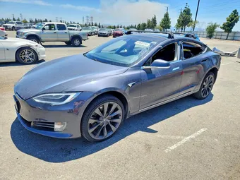 2018 Tesla Model S 5YJSA1E25JF283973
