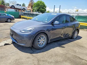2023 Tesla Model Y 7SAYGAEE4PF595636