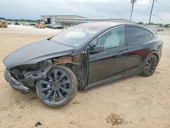 2023 Tesla Model X 7SAXCBE52PF423179