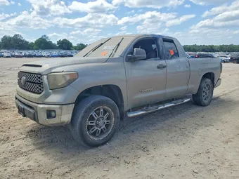 2018 Toyota Tundra 5TFRM5F18JX131453
