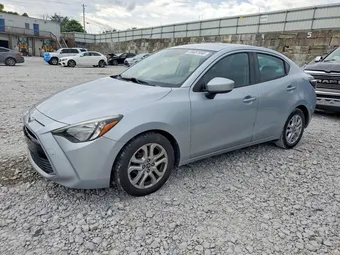2018 Toyota Yaris 3MYDLBYV2JY322457
