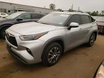 2023 Toyota Highlander 5TDKDRBH6PS527617