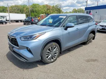 2021 Toyota Highlander 5TDEBRCH8MS025110
