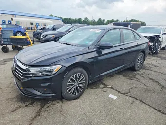 2019 Volkswagen Jetta 3VWCB7BU8KM176355