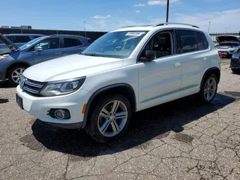 2017 Volkswagen Tiguan WVGUV7AX6HW507206