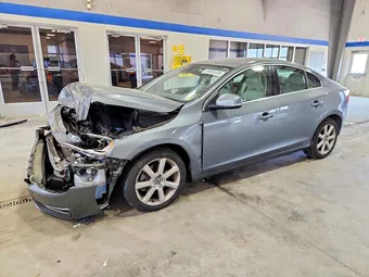 2016 Volvo S60 YV126MFK5G2410423