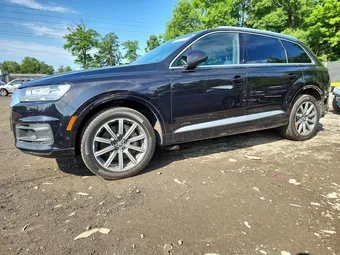 2019 Audi Q7 WA1LHBF74KD021462