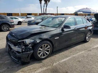 2016 BMW 5 Series WBA5A5C56GD527824