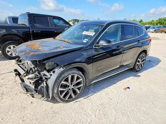 2016 BMW X1 WBXHT3C34G5E55714