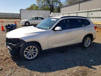 2015 BMW X1 WBAVL1C5XFVY25403