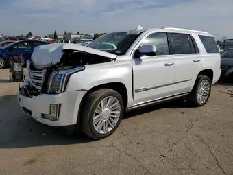 2016 Cadillac Escalade 1GYS4DKJ3GR338390