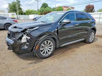 2021 Cadillac XT4 1GYFZDR43MF070456
