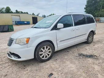 2015 Chrysler Town & Country 2C4RC1BG8FR537695