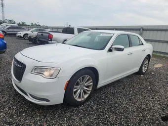 2015 Chrysler 300 2C3CCAEG0FH920669