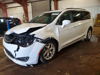 2017 Chrysler Pacifica 2C4RC1BG4HR823451 Lot 56407016