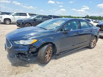 2020 Ford Fusion 3FA6P0HD4LR143511
