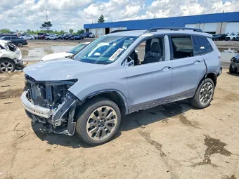 2025 Honda Passport 5FNYF8H83SB011251