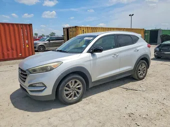 2016 Hyundai Tucson KM8J33A44GU100390