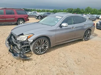 2018 Infiniti Q70 JN1BY1AP3JM180882