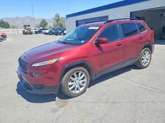 2018 Jeep Cherokee 1C4PJLCX2JD612071