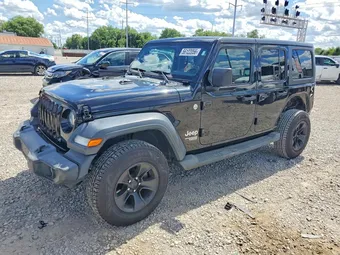2018 Jeep Wrangler 1C4HJXDGXJW275387