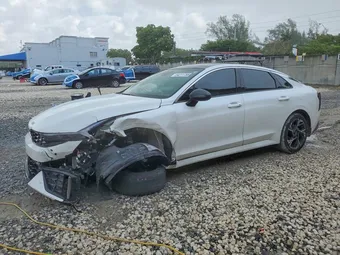 2025 Kia K5 KNAG64J78S5384502
