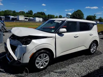 2023 Kia Soul KNDJ23AU5P7843646