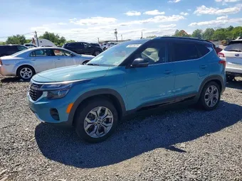 2024 Kia Seltos KNDEUCAAXR7558980