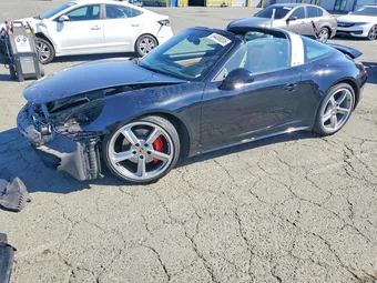 2016 Porsche 911 WP0BB2A90GS136266