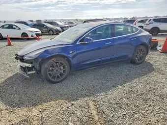 2018 Tesla Model 3 5YJ3E1EAXJF154434 Lot 62533886