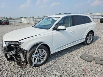 2021 Audi Q7 WA1VXAF76MD010651