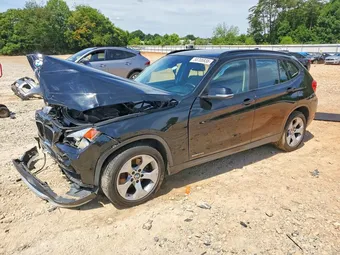 2015 BMW X1 WBAVM1C55FV319457