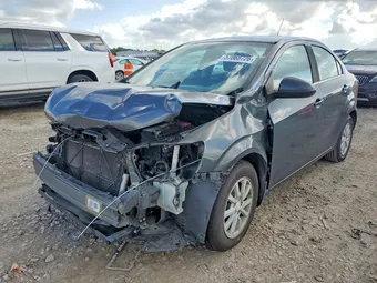 2018 Chevrolet Sonic 1G1JD5SGXJ4101761