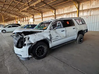 2017 Chevrolet Suburban 1GNSCHKC3HR224030