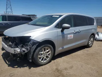 2022 Chrysler Voyager 2C4RC1CGXNR204931