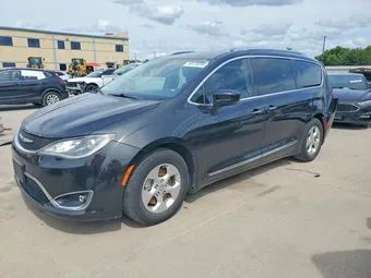 2017 Chrysler Pacifica 2C4RC1EG9HR837602 Lot 58120056