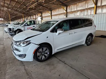 2018 Chrysler Pacifica Hybrid 2C4RC1N77JR159177